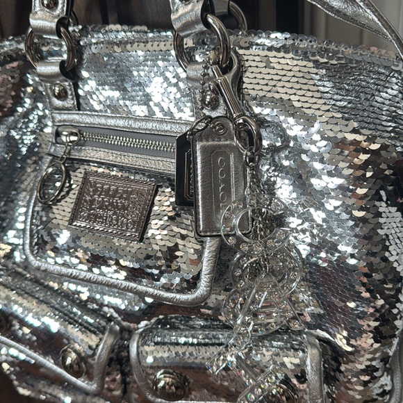 NWT Coach poppy sequins spotlight tote silver leather multi straps 11”x14”x4” - Picture 4 of 11